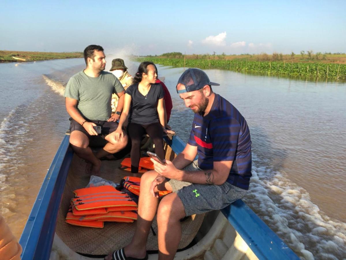 St 63 Home Stay & Tour Kampong Khleang Экстерьер фото