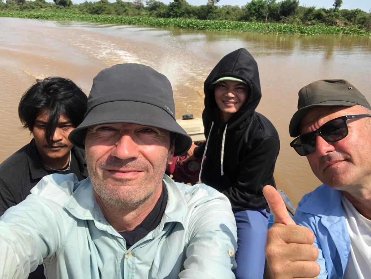 St 63 Home Stay & Tour Kampong Khleang Экстерьер фото