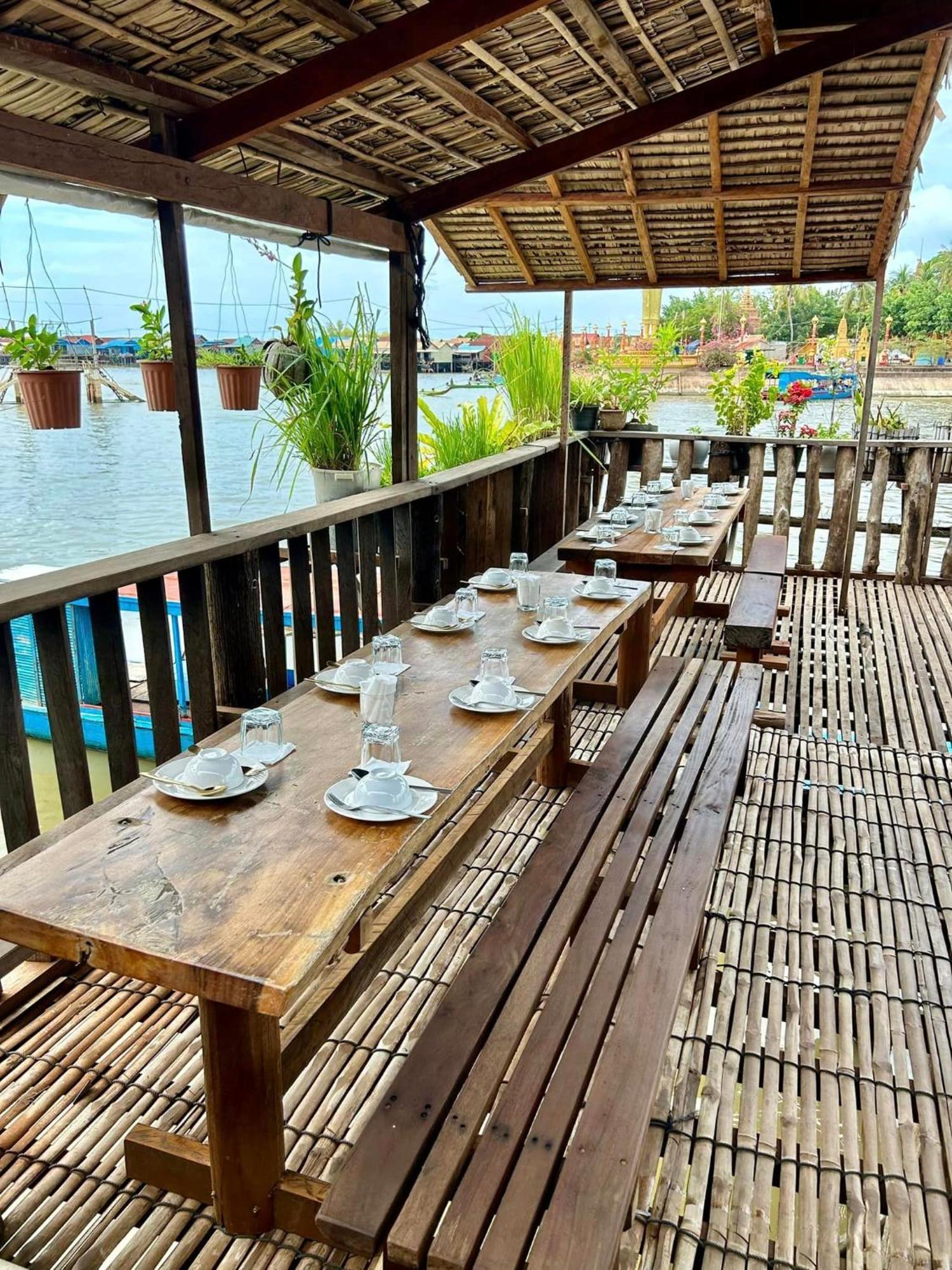 St 63 Home Stay & Tour Kampong Khleang Экстерьер фото